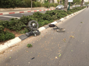  بالصور: إصابة شابين بحادث طرق بين دراجتين نارية وكهربائية بمدينة يافا 